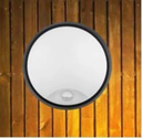 Hublot solaire mural 500 lumens – éclairage extérieur sur mur bois